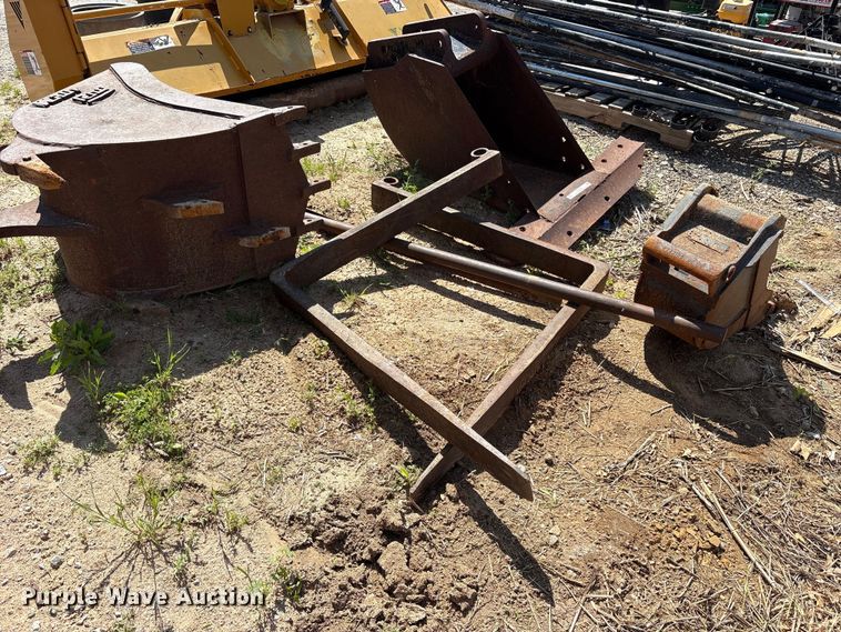 image for item ES8996 Excavator attachments