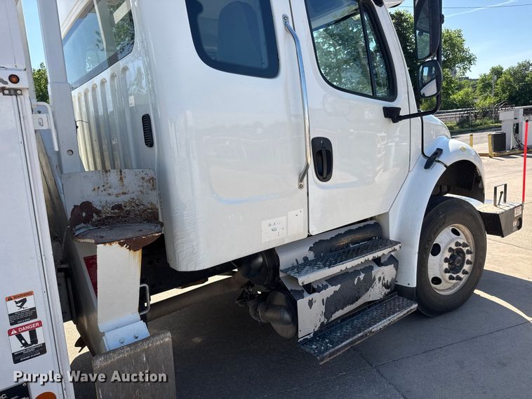 image for item ET1995 2013 Freightliner M2 bucket truck