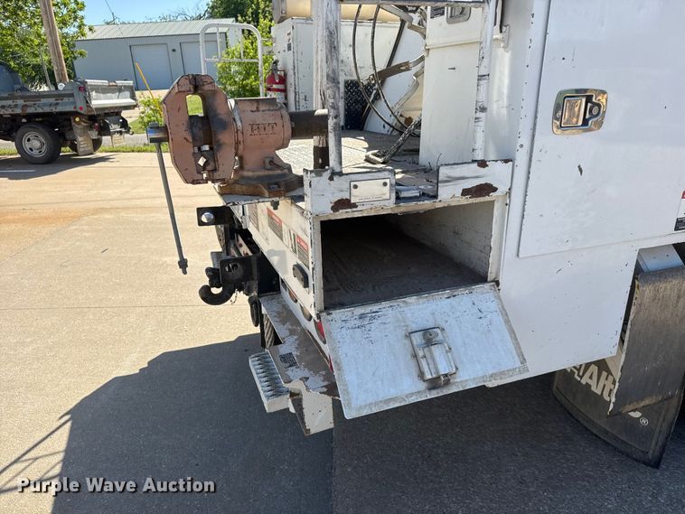 image for item ET1995 2013 Freightliner M2 bucket truck