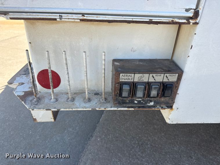 image for item ET1995 2013 Freightliner M2 bucket truck