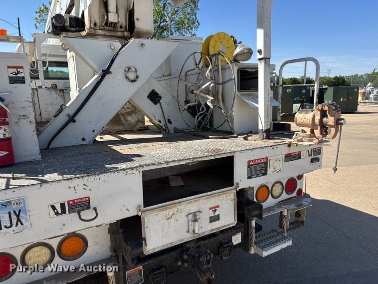 image for item ET1995 2013 Freightliner M2 bucket truck
