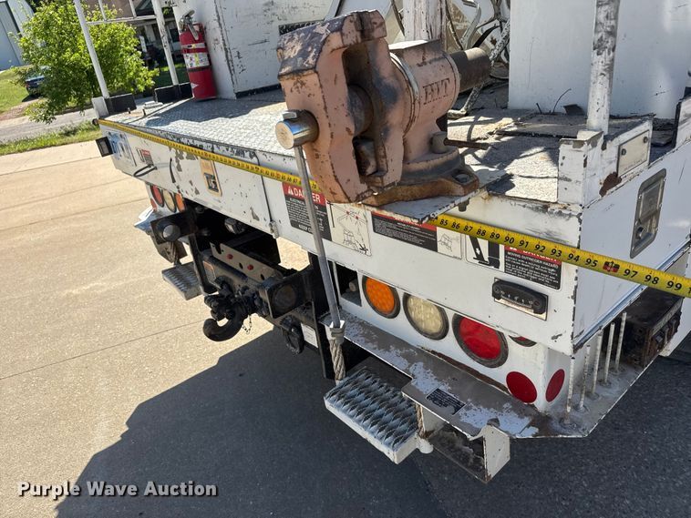 image for item ET1995 2013 Freightliner M2 bucket truck