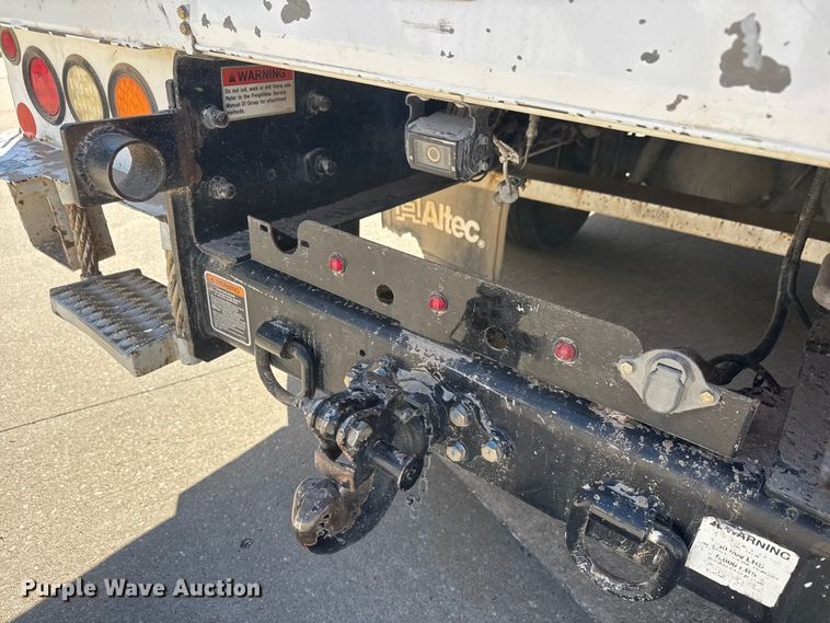 image for item ET1995 2013 Freightliner M2 bucket truck