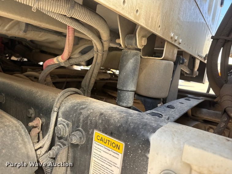 image for item ET1995 2013 Freightliner M2 bucket truck