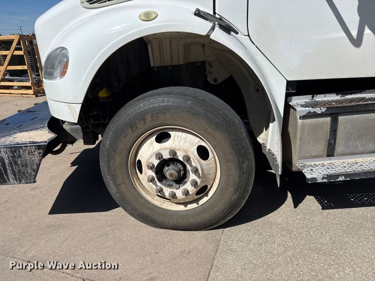 image for item ET1995 2013 Freightliner M2 bucket truck