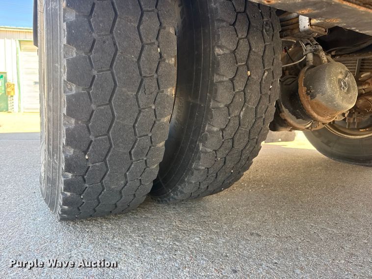 image for item ET1995 2013 Freightliner M2 bucket truck