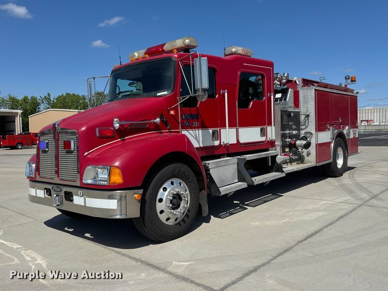 image for item ET1998 2002 Kenworth Pierce Contender pumper fire truck