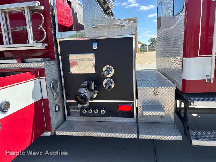 image for item ET1998 2002 Kenworth Pierce Contender pumper fire truck