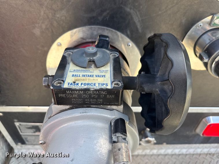 image for item ET1998 2002 Kenworth Pierce Contender pumper fire truck