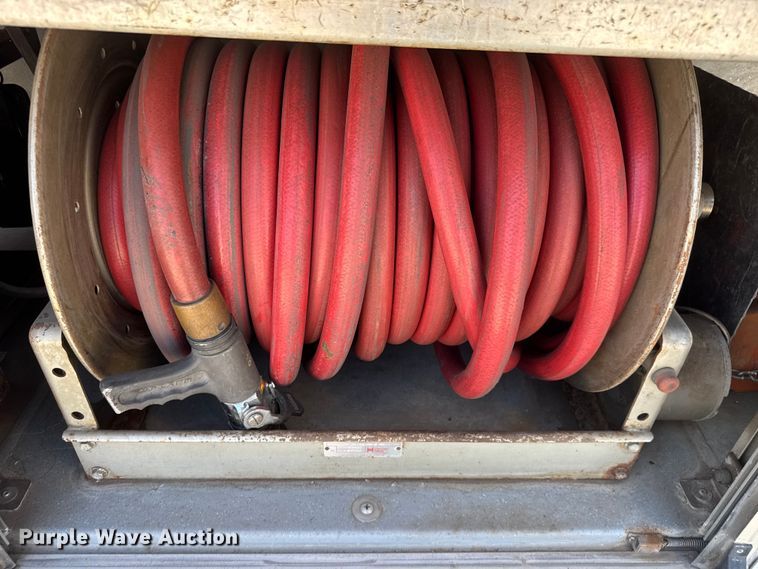 image for item ET1998 2002 Kenworth Pierce Contender pumper fire truck