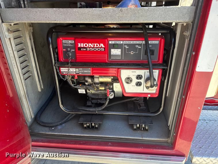 image for item ET1998 2002 Kenworth Pierce Contender pumper fire truck