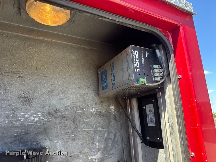 image for item ET1998 2002 Kenworth Pierce Contender pumper fire truck