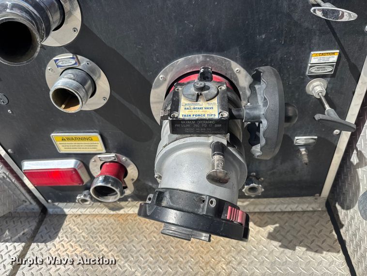 image for item ET1998 2002 Kenworth Pierce Contender pumper fire truck