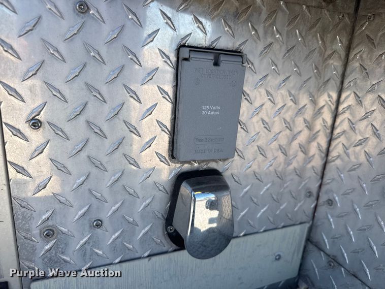 image for item ET1998 2002 Kenworth Pierce Contender pumper fire truck