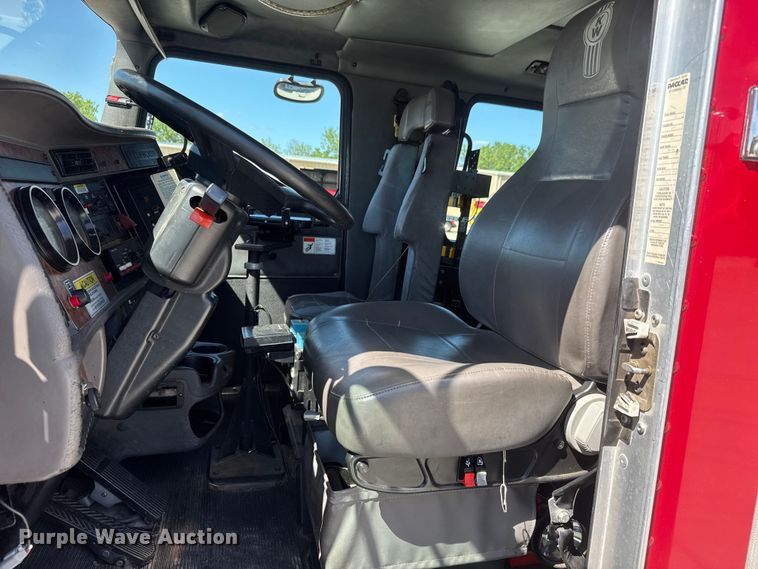 image for item ET1998 2002 Kenworth Pierce Contender pumper fire truck