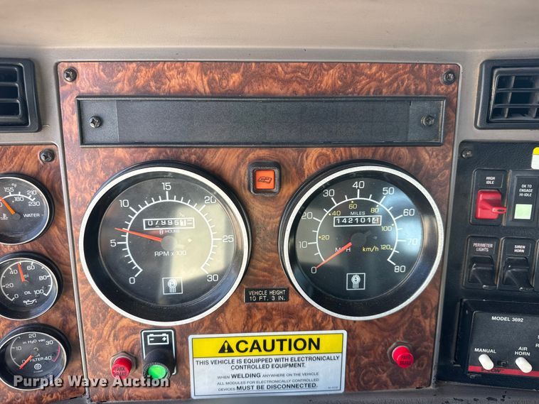 image for item ET1998 2002 Kenworth Pierce Contender pumper fire truck