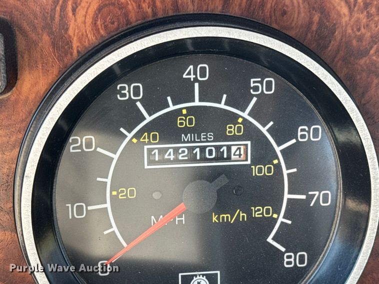 image for item ET1998 2002 Kenworth Pierce Contender pumper fire truck