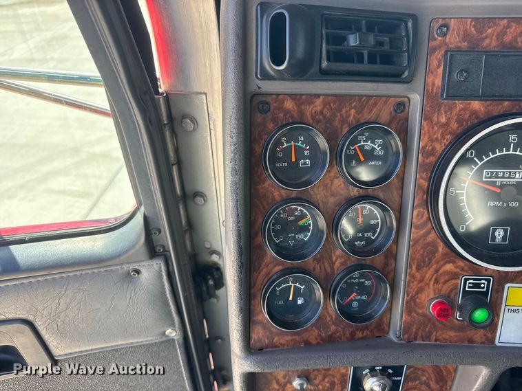 image for item ET1998 2002 Kenworth Pierce Contender pumper fire truck