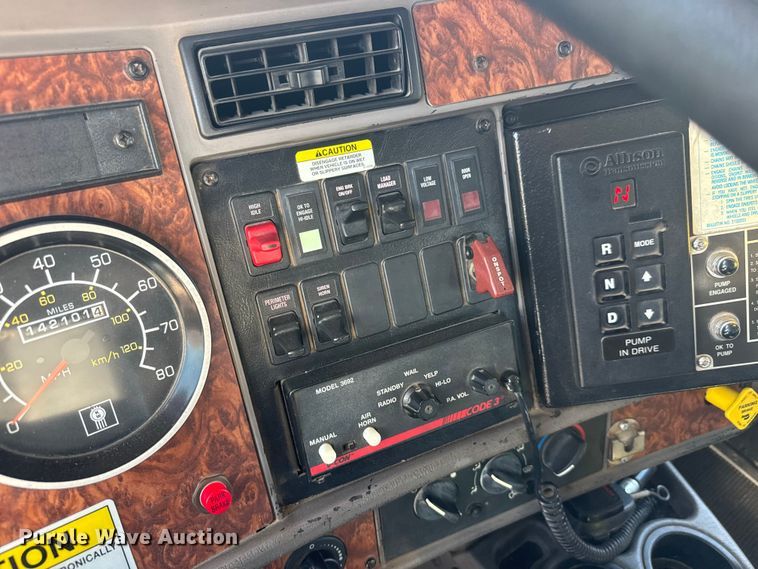 image for item ET1998 2002 Kenworth Pierce Contender pumper fire truck