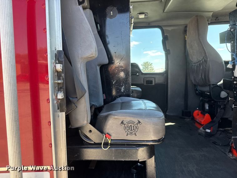 image for item ET1998 2002 Kenworth Pierce Contender pumper fire truck