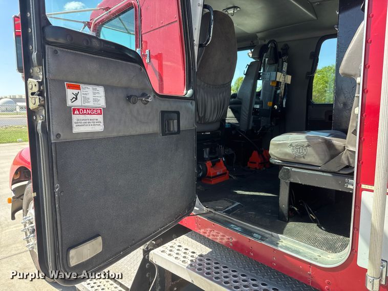 image for item ET1998 2002 Kenworth Pierce Contender pumper fire truck