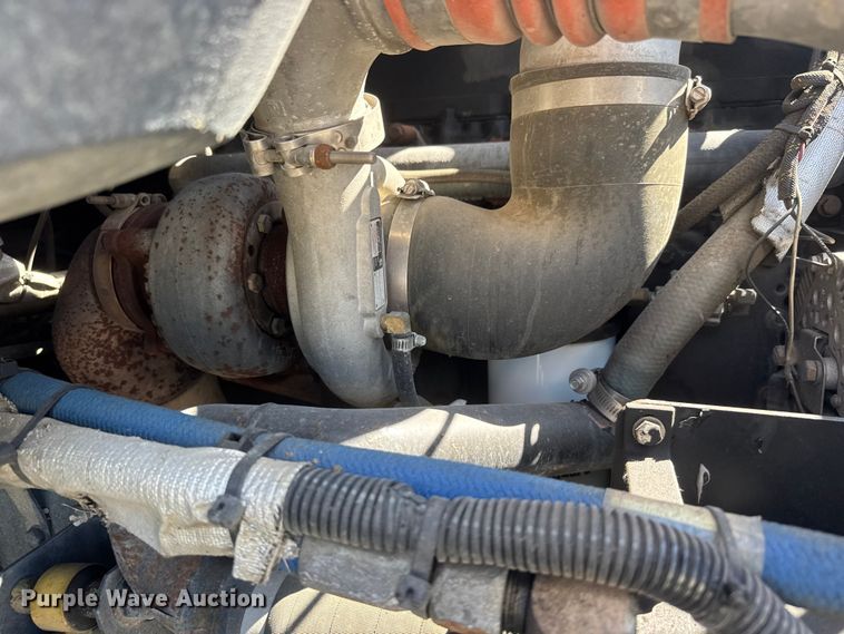 image for item ET1998 2002 Kenworth Pierce Contender pumper fire truck