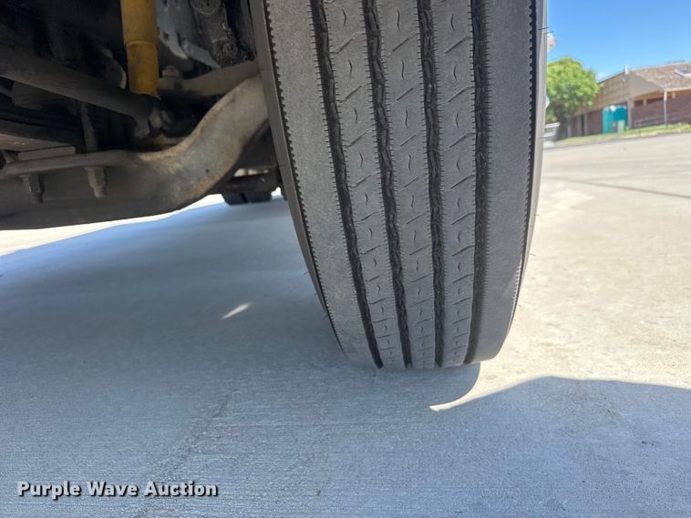 image for item ET1998 2002 Kenworth Pierce Contender pumper fire truck