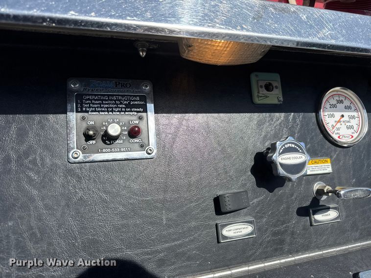 image for item ET1999 2003 Kenworth pumper fire truck