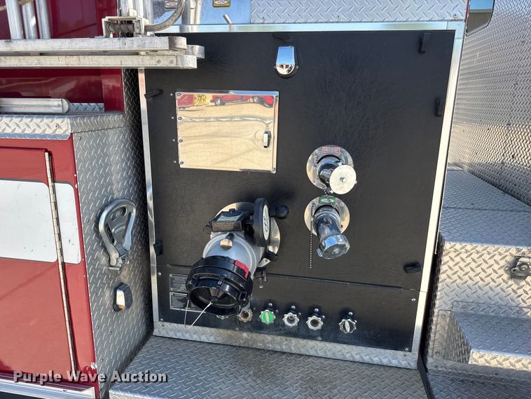 image for item ET1999 2003 Kenworth pumper fire truck