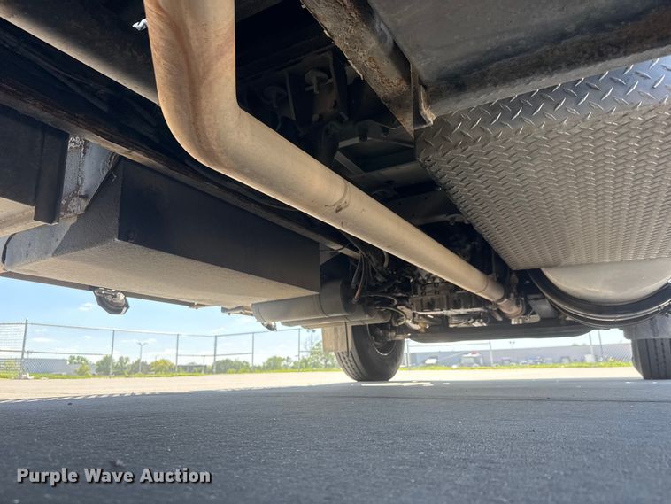 image for item ET1999 2003 Kenworth pumper fire truck