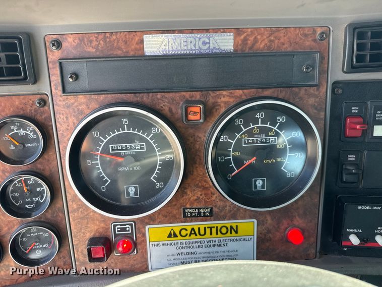 image for item ET1999 2003 Kenworth pumper fire truck