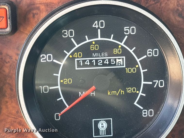 image for item ET1999 2003 Kenworth pumper fire truck