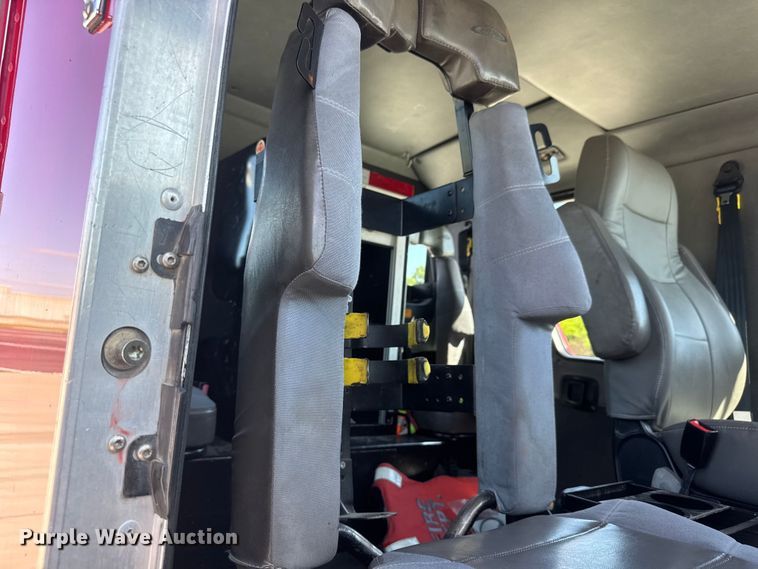 image for item ET1999 2003 Kenworth pumper fire truck