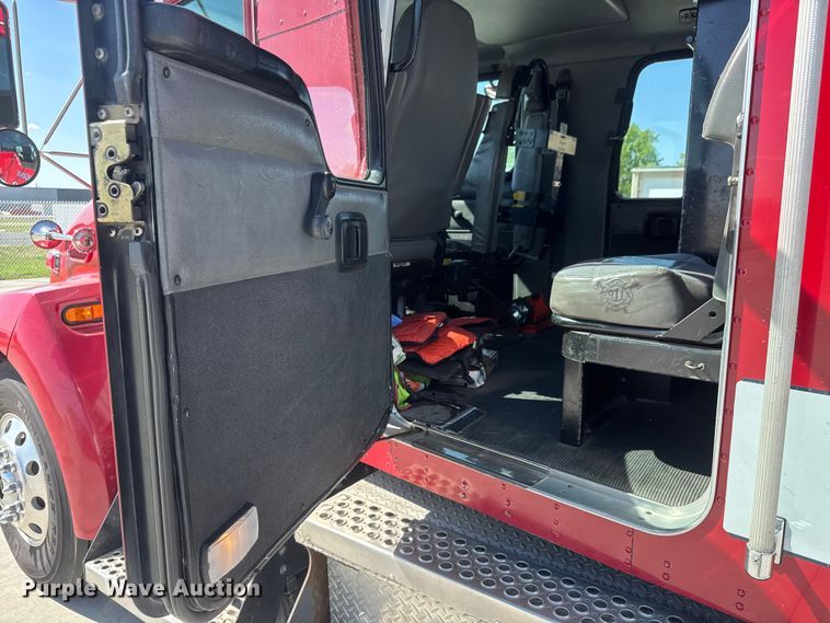 image for item ET1999 2003 Kenworth pumper fire truck