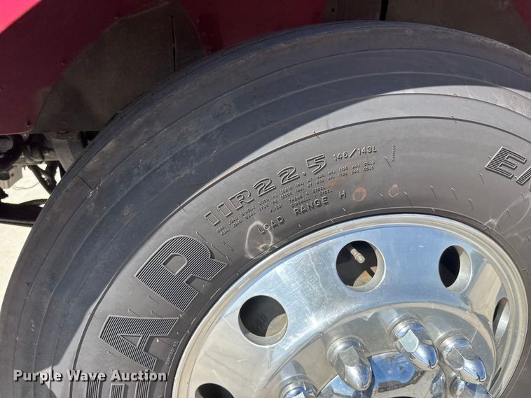 image for item ET1999 2003 Kenworth pumper fire truck