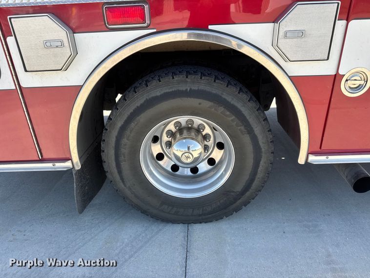 image for item ET1999 2003 Kenworth pumper fire truck