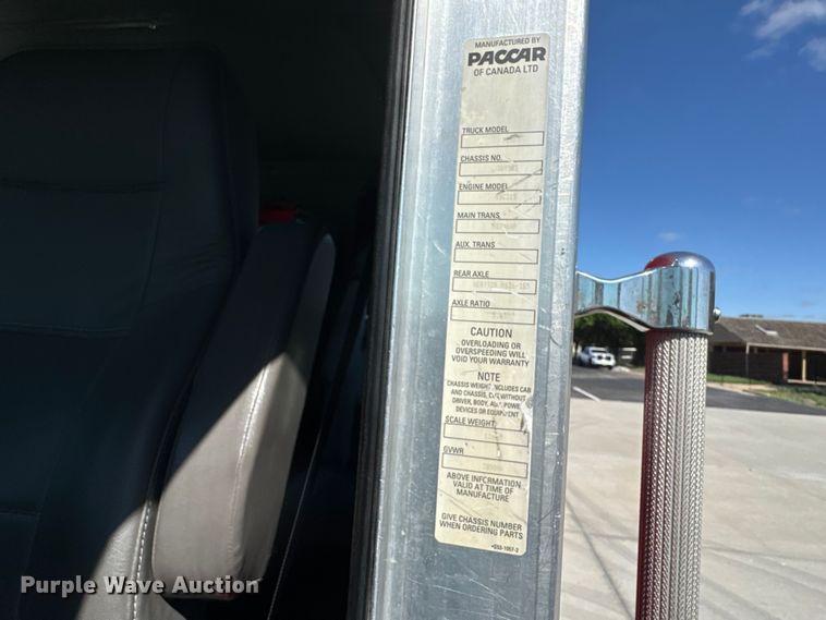 image for item ET1999 2003 Kenworth pumper fire truck