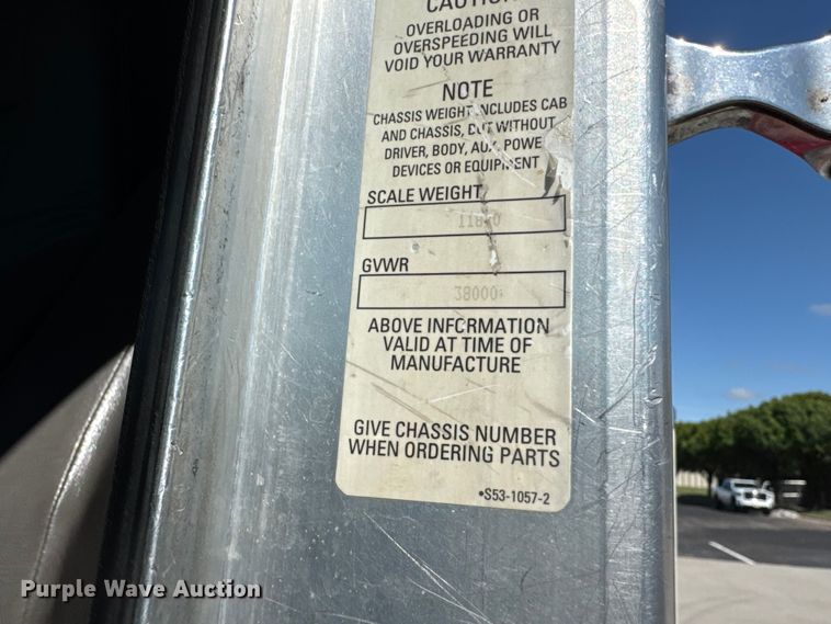 image for item ET1999 2003 Kenworth pumper fire truck