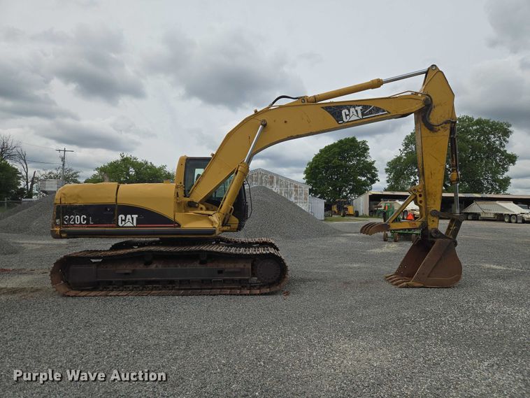 image for item ET5036 2003 Caterpillar 320C L excavator