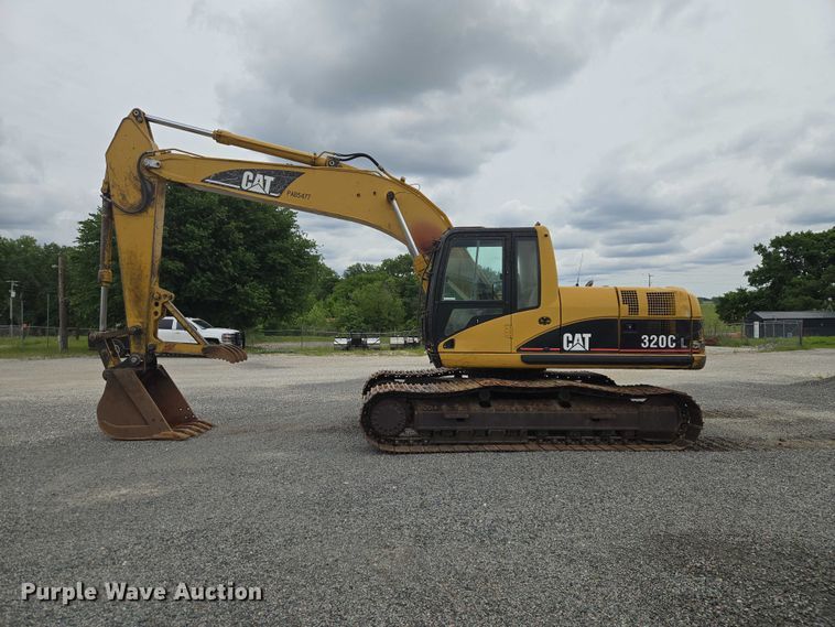 image for item ET5036 2003 Caterpillar 320C L excavator