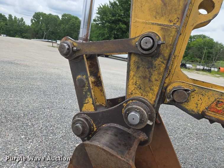 image for item ET5036 2003 Caterpillar 320C L excavator