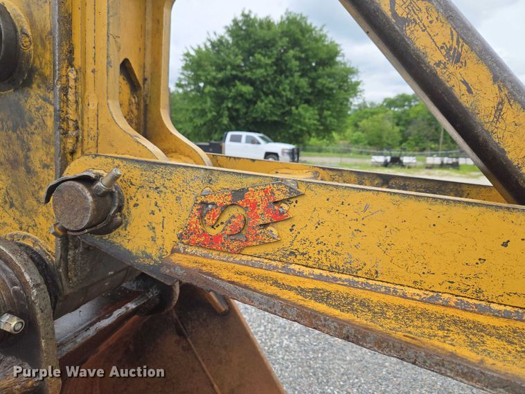 image for item ET5036 2003 Caterpillar 320C L excavator