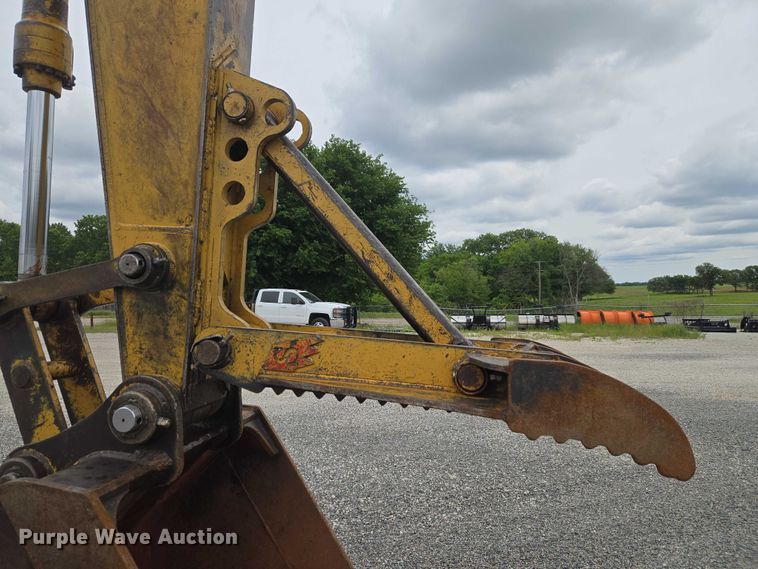image for item ET5036 2003 Caterpillar 320C L excavator
