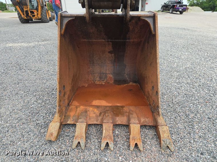 image for item ET5036 2003 Caterpillar 320C L excavator