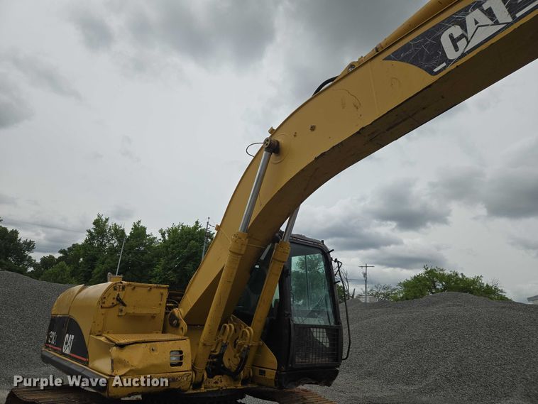 image for item ET5036 2003 Caterpillar 320C L excavator