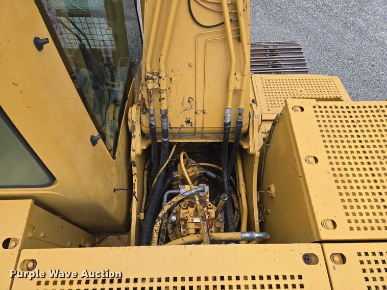 image for item ET5036 2003 Caterpillar 320C L excavator