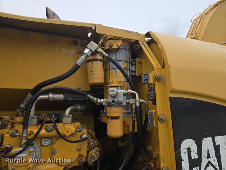 image for item ET5036 2003 Caterpillar 320C L excavator