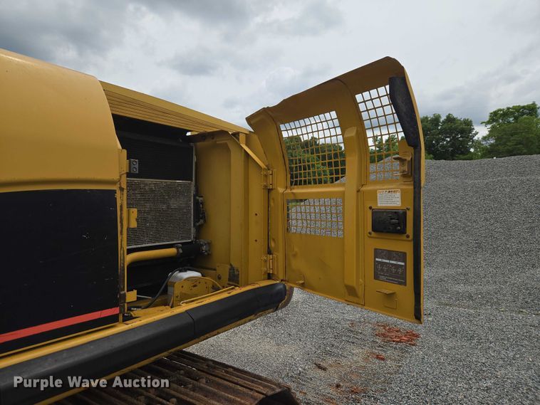 image for item ET5036 2003 Caterpillar 320C L excavator