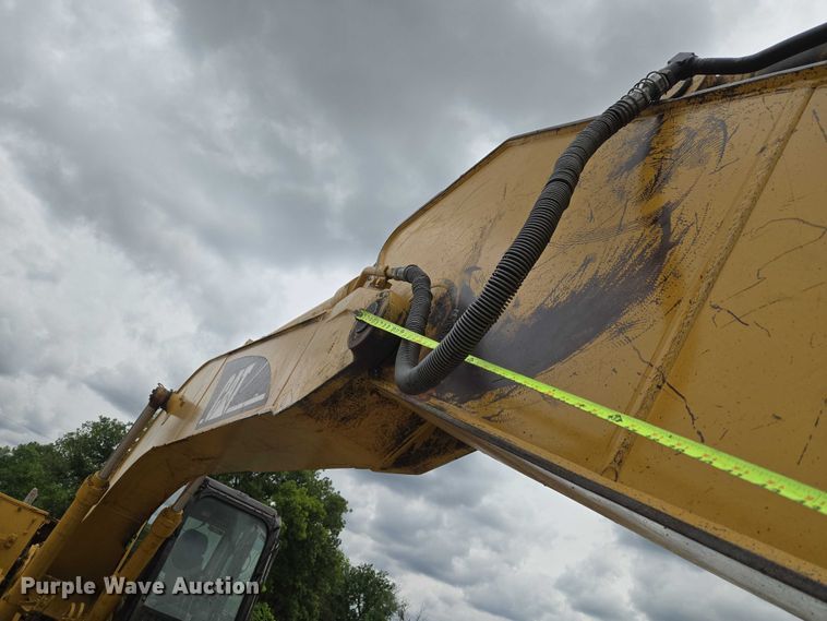 image for item ET5036 2003 Caterpillar 320C L excavator