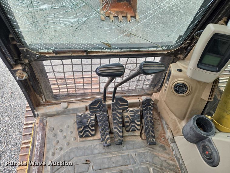 image for item ET5036 2003 Caterpillar 320C L excavator